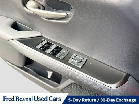 Used 2019 Lexus UX 200 image 19