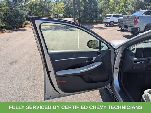 Used 2025 Hyundai Sonata SEL FWD image 25