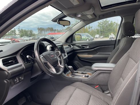 Used 2017 GMC Acadia SLE w/ Driver Alert Package I AWD/4WD image 10