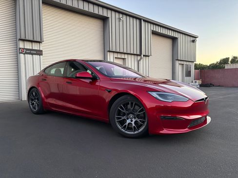 Used 2023 Tesla Model S Standard Range AWD/4WD image 2