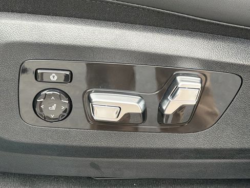 New 2027 BMW X7 M60i AWD/4WD image 26
