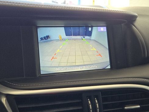 Used 2017 INFINITI QX30 Premium w/ Cargo Package image 20