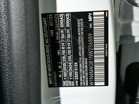 Used 2022 Mercedes-Benz GLB 250 image 39