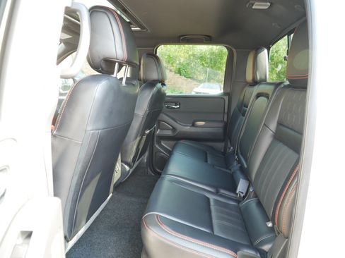 Certified 2024 Nissan Frontier PRO-4X w/ Pro Premium Package AWD/4WD image 36