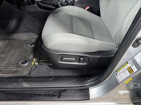 Certified 2023 Toyota Tacoma SR5 AWD/4WD image 23