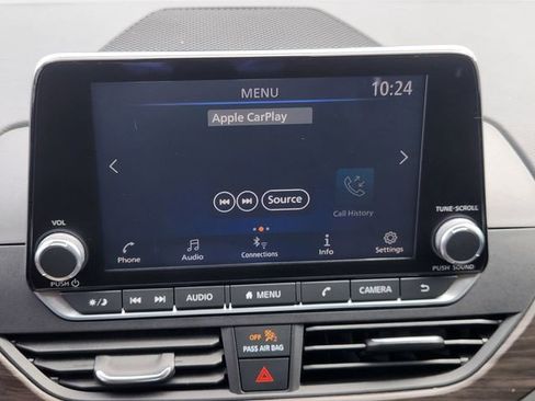 Used 2024 Nissan Altima 2.5 SV FWD image 12