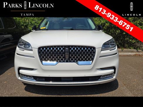 Used 2024 Lincoln Aviator Black Label w/ Dynamic Handling Package image 3