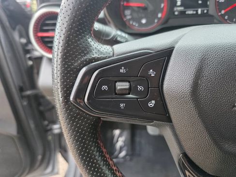 Used 2024 Chevrolet Trax RS FWD image 24