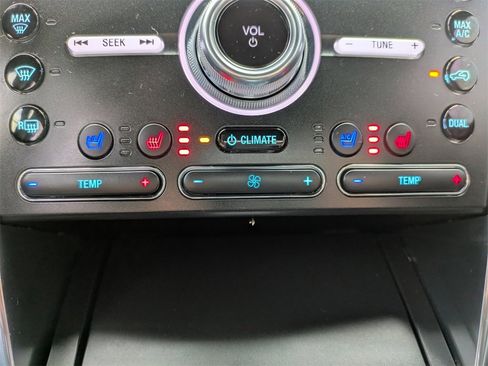 Used 2019 Ford Explorer Limited w/ Ford Safe & Smart Package image 26