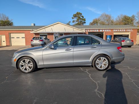 Used 2011 Mercedes-Benz C 300 Luxury image 9