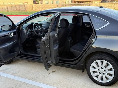 Used 2016 Nissan Sentra SV FWD image 10