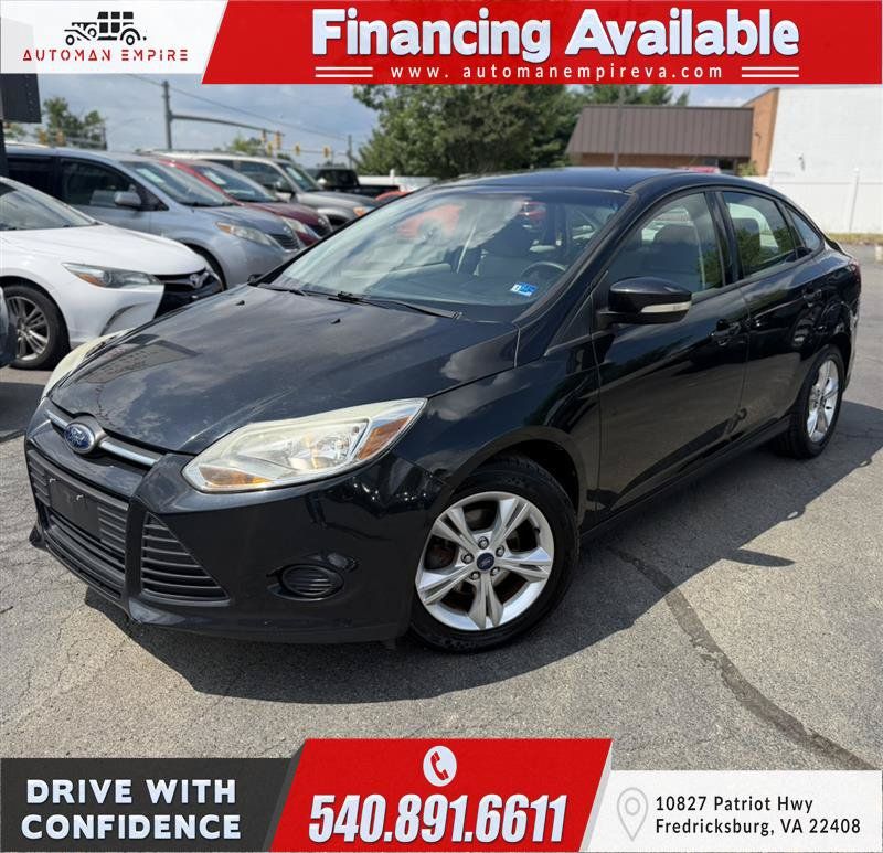 Used 2013 Ford Focus SE w/ Cargo Management Pkg FWD image 1