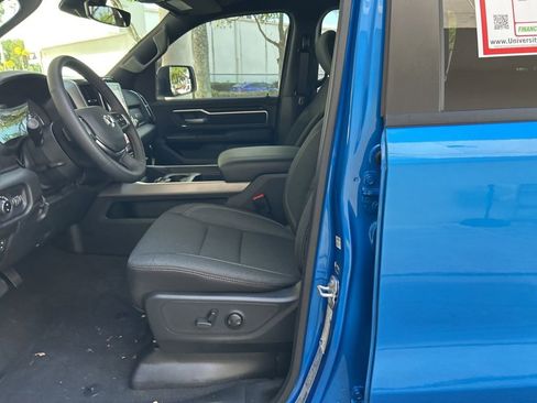 Used 2025 RAM 1500 Big Horn AWD/4WD image 5