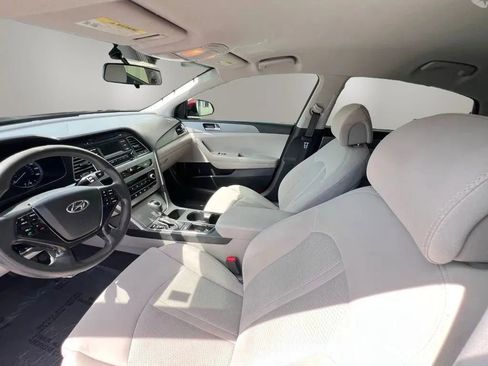 Used 2015 Hyundai Sonata SE FWD image 11