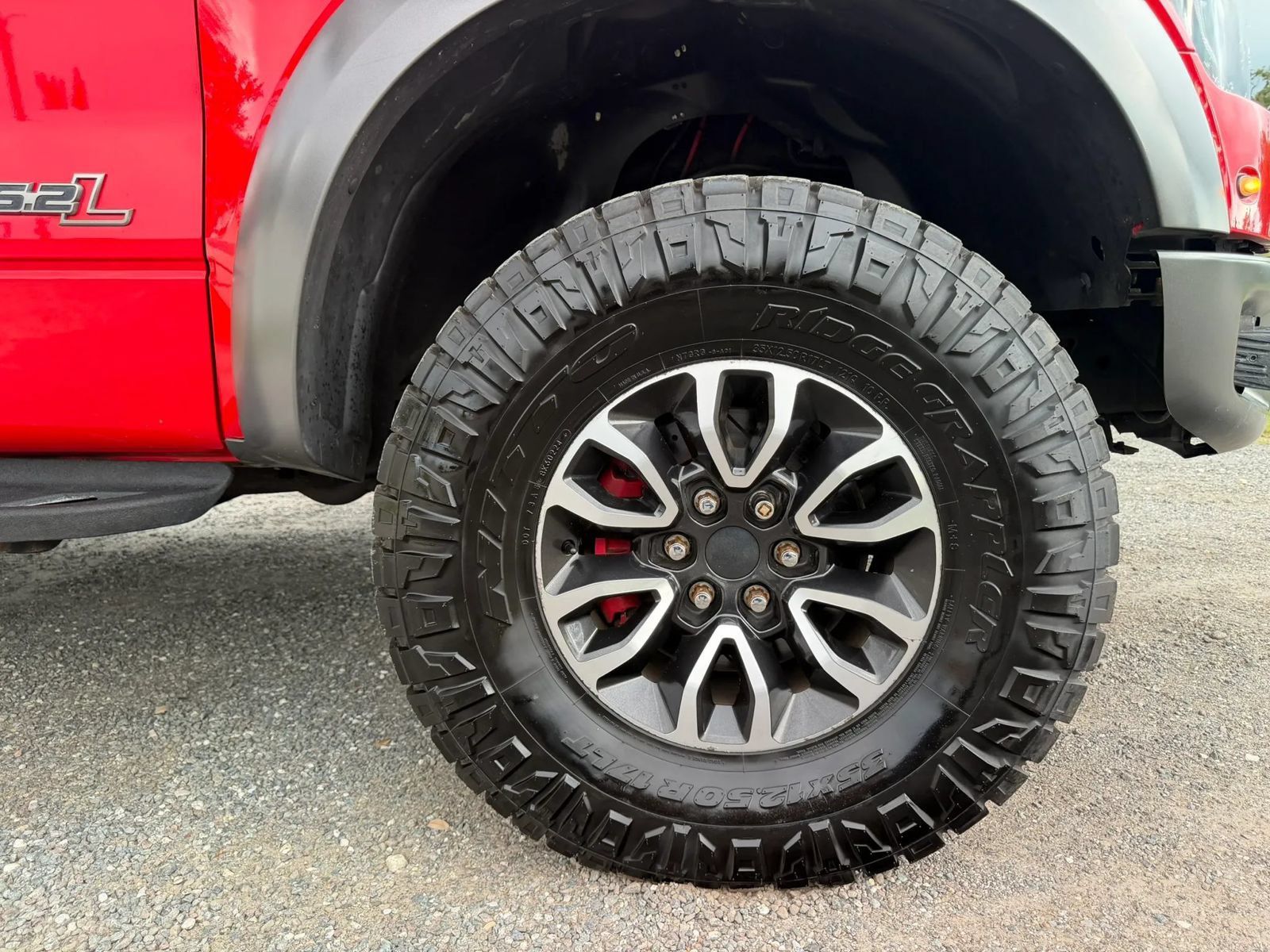 Used 2012 Ford F150 Raptor w/ SVT Exterior Graphics Pkg AWD/4WD image 37