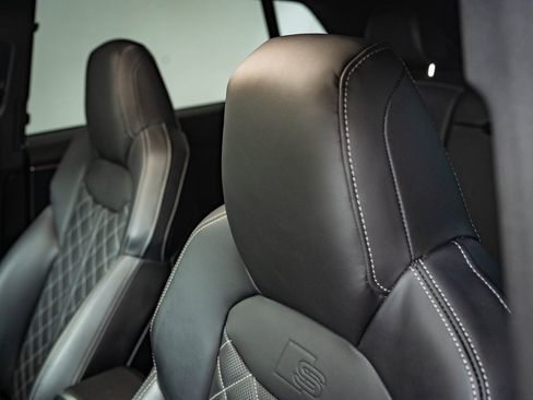 Certified 2024 Audi SQ8 Premium Plus image 20