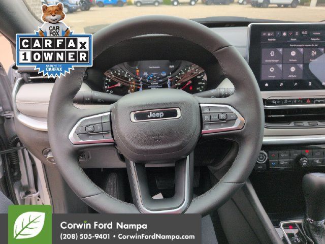 Used 2025 Jeep Compass Limited AWD/4WD image 14