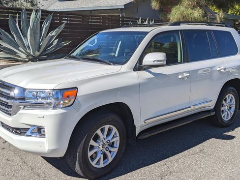 Used 2020 Toyota Land Cruiser AWD/4WD image 1