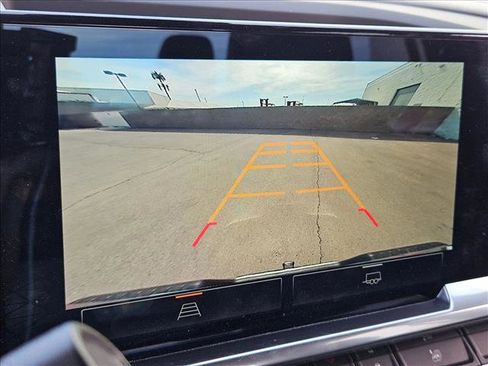 Used 2025 GMC Sierra 1500 SLT image 13