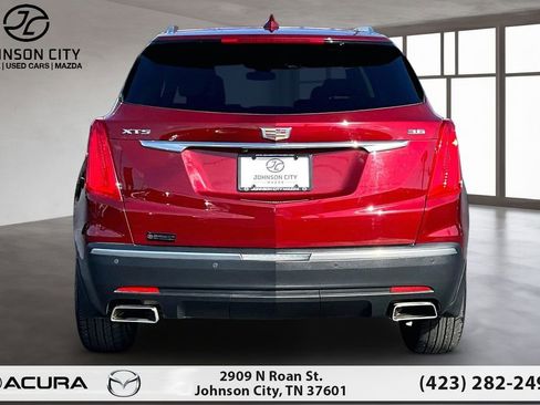 Used 2018 Cadillac XT5 Premium Luxury w/ Driver Assist Package FWD image 4
