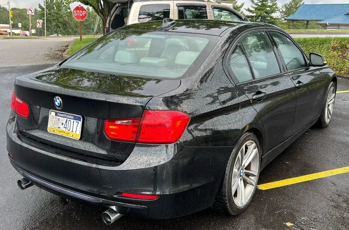 Used 2013 BMW 335i xDrive Sedan AWD/4WD image 4