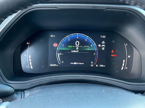 Used 2025 Toyota Grand Highlander AWD image 11