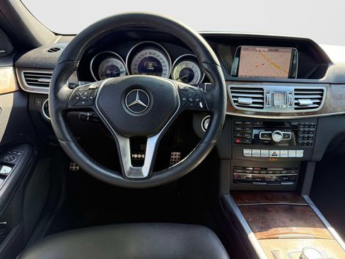 Used 2015 Mercedes-Benz E 350 4MATIC Sedan image 11