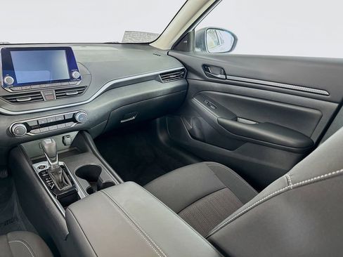 Certified 2025 Nissan Altima 2.5 S FWD image 31