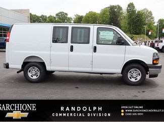 New 2025 Chevrolet Express 3500 w/ Chrome Appearance Package video 1