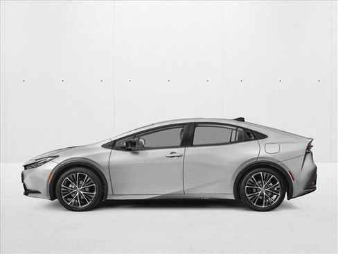 New 2026 Toyota Prius XLE FWD image 3