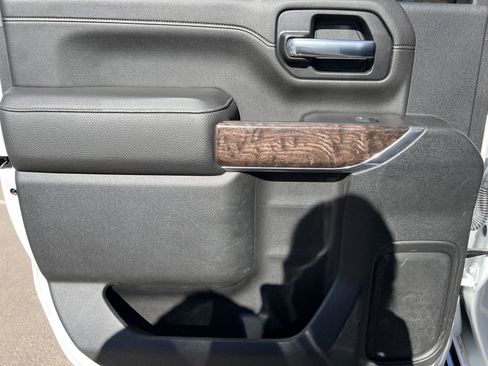 Used 2020 GMC Sierra 2500 Denali w/ Denali Ultimate Package image 14