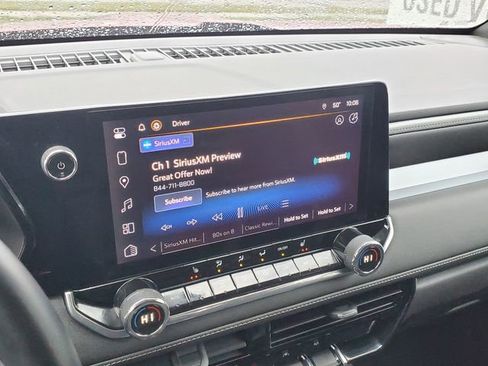 Used 2023 Chevrolet Colorado LT w/ LT Convenience Package II image 27