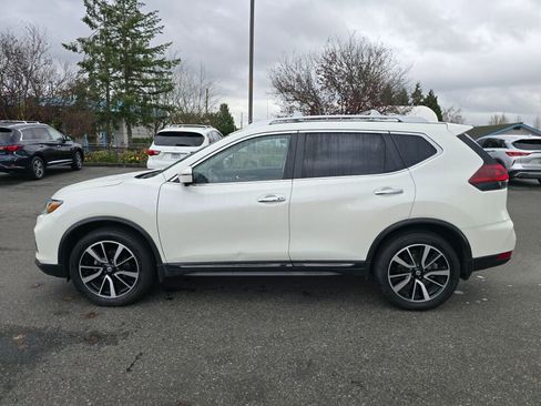 Used 2018 Nissan Rogue SL w/ Premium Package image 4