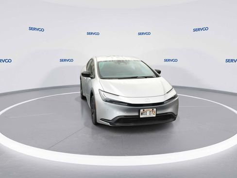 Used 2024 Toyota Prius LE FWD image 3