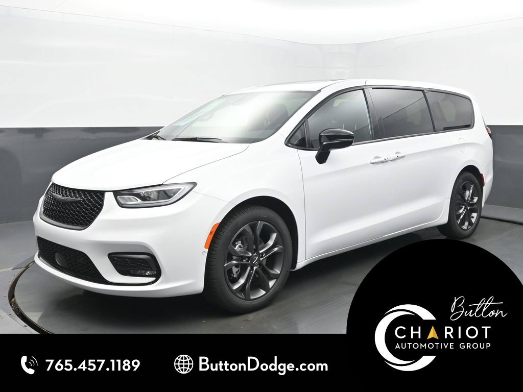 New 2026 Chrysler Pacifica Select FWD image 1