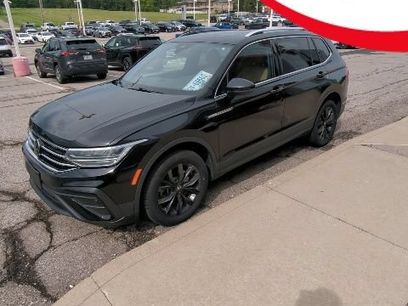 Used 2022 Volkswagen Tiguan SE