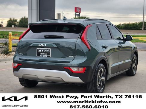 Certified 2023 Kia Niro EX FWD image 4