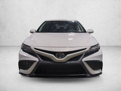 Used 2023 Toyota Camry SE w/ Convenience Package FWD image 2