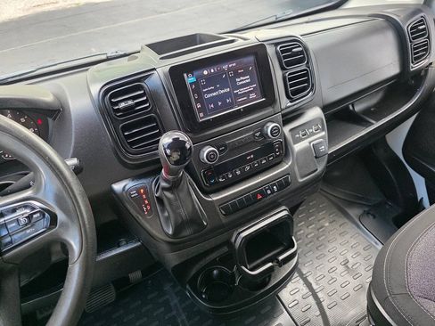 Used 2022 RAM ProMaster 2500 FWD image 19