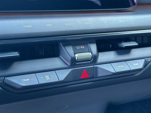 New 2026 Kia EV9 Land image 21