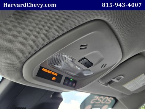 Certified 2025 Chevrolet Trax LT FWD image 14