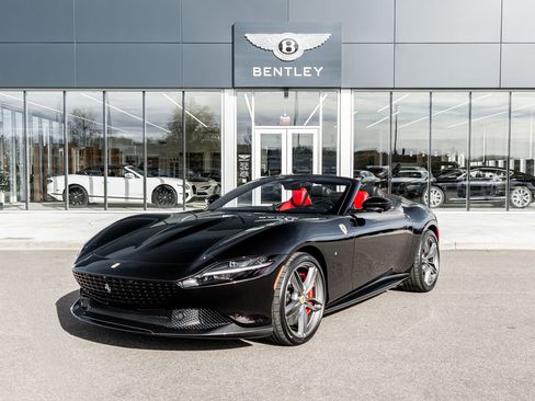 Used 2024 Ferrari Roma Spider image 1