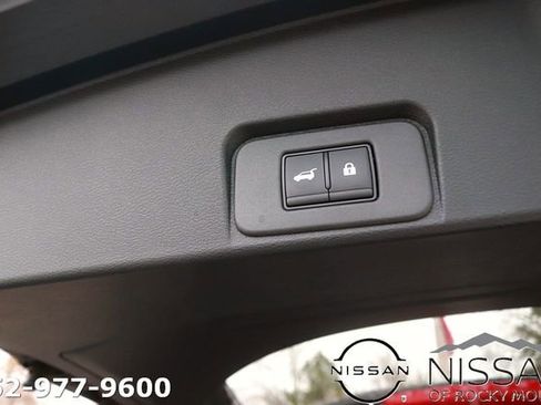 New 2026 Nissan Rogue Platinum w/ Platinum Premium Package AWD/4WD image 16