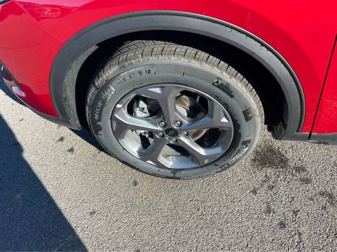 New 2025 Ford Escape ST-Line w/ Tech Pack #1 image 9