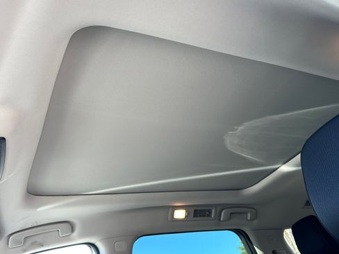 New 2025 Nissan Pathfinder SV w/ SV Premium Package image 35