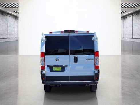 Used 2025 RAM ProMaster 2500 w/ U-Haul Equipment Group FWD image 8