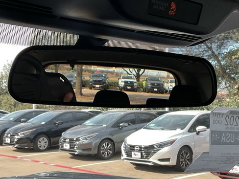 New 2026 Nissan Armada SV image 32