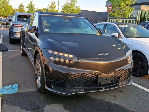 Certified 2023 Genesis GV60 Performance AWD/4WD image 2