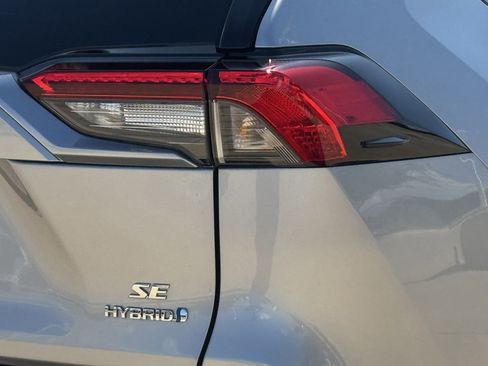 Used 2024 Toyota RAV4 SE AWD/4WD image 11