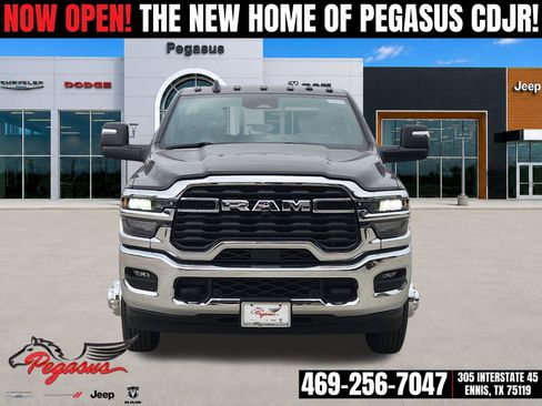 New 2026 RAM 3500 Tradesman AWD/4WD image 6